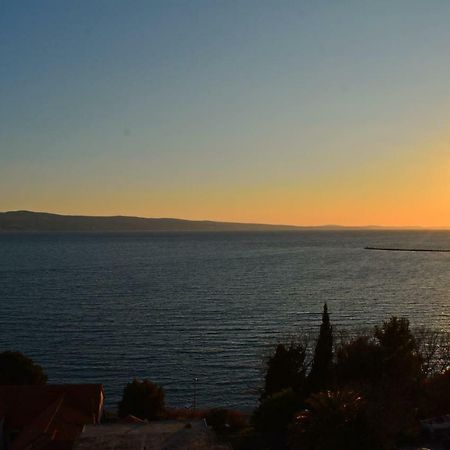 Cosy Sunset Apartment Omiš Kültér fotó