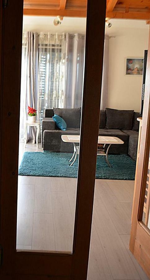 Cosy Sunset Apartment Omiš Kültér fotó
