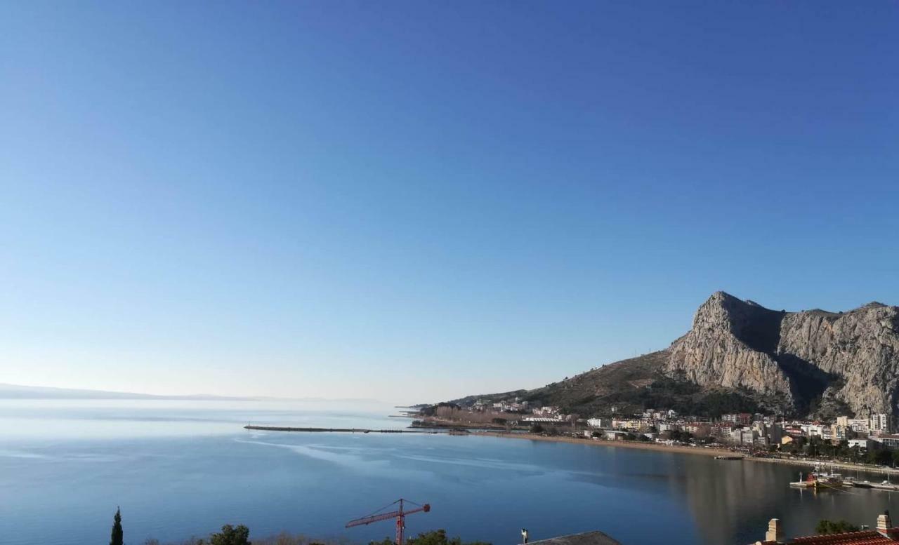 Cosy Sunset Apartment Omiš Kültér fotó
